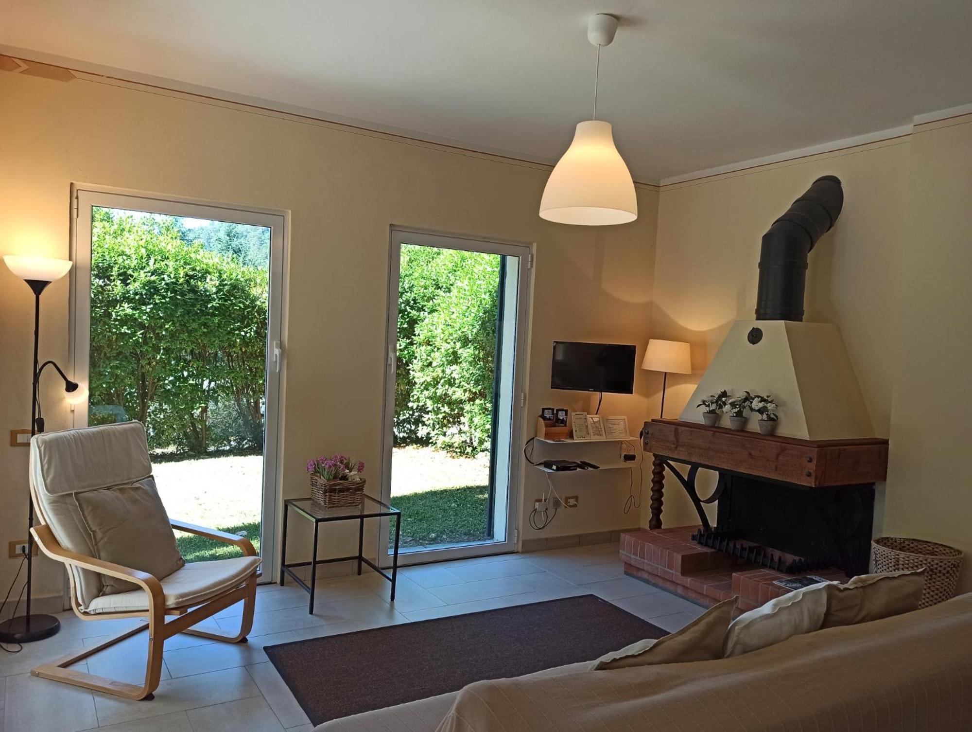 Il Bosco Di Campo Marzano Garden Apartments Borzonasca Room photo